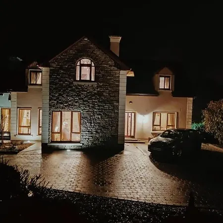 'emily' Deluxe Family